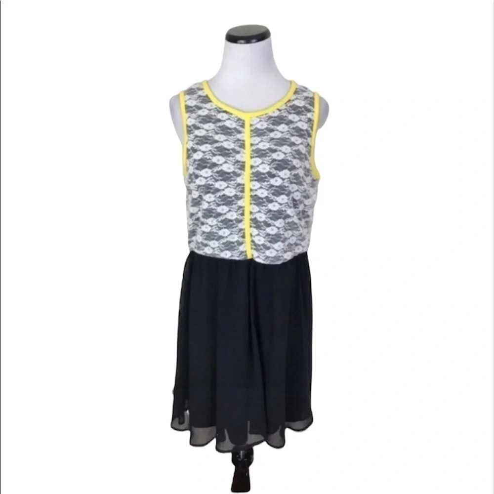 Nwt Charming Charlie Sleeveless Lace Dress Juniors Large Black White Yellow
